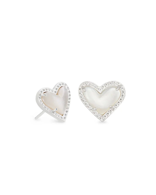 Kendra Scott- Ari Heart Silver Stud Earrings in Ivory Mother-of-Pearl