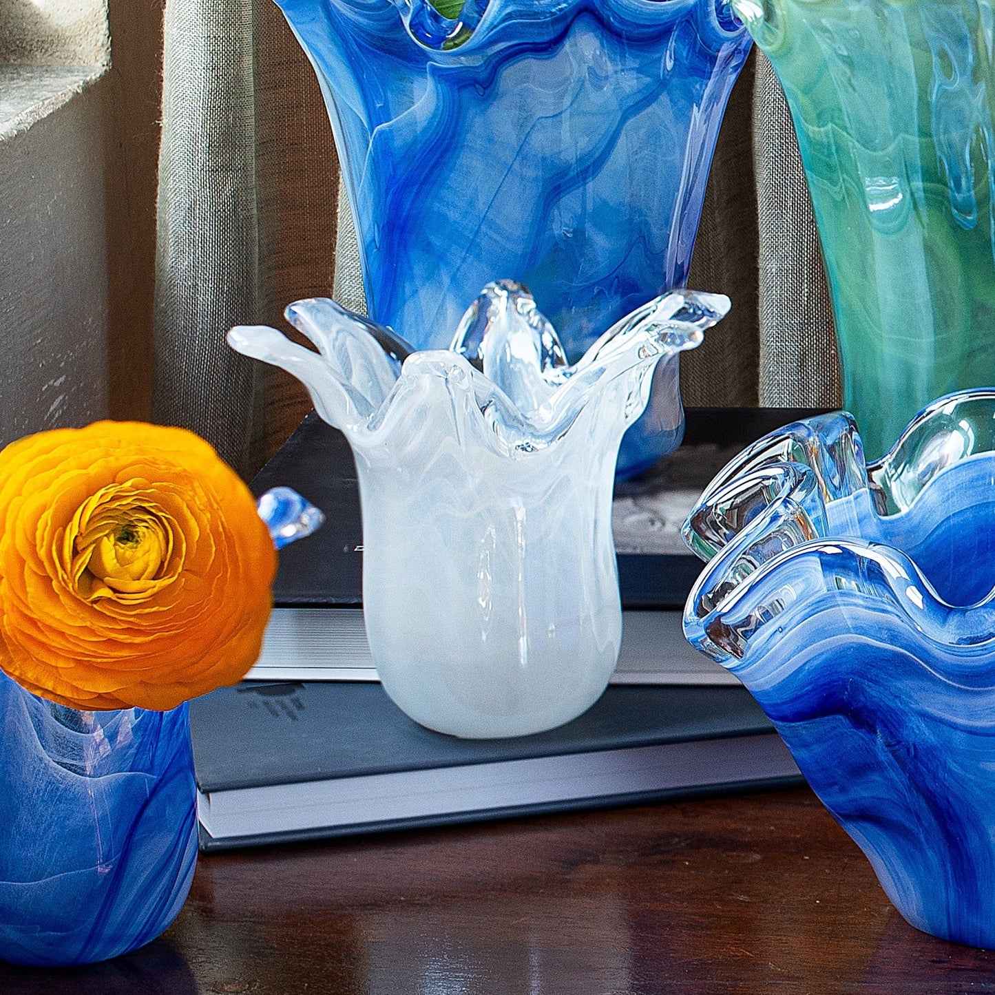 Vietri - Onda Glass  Petite Vase - White - Findlay Rowe Designs